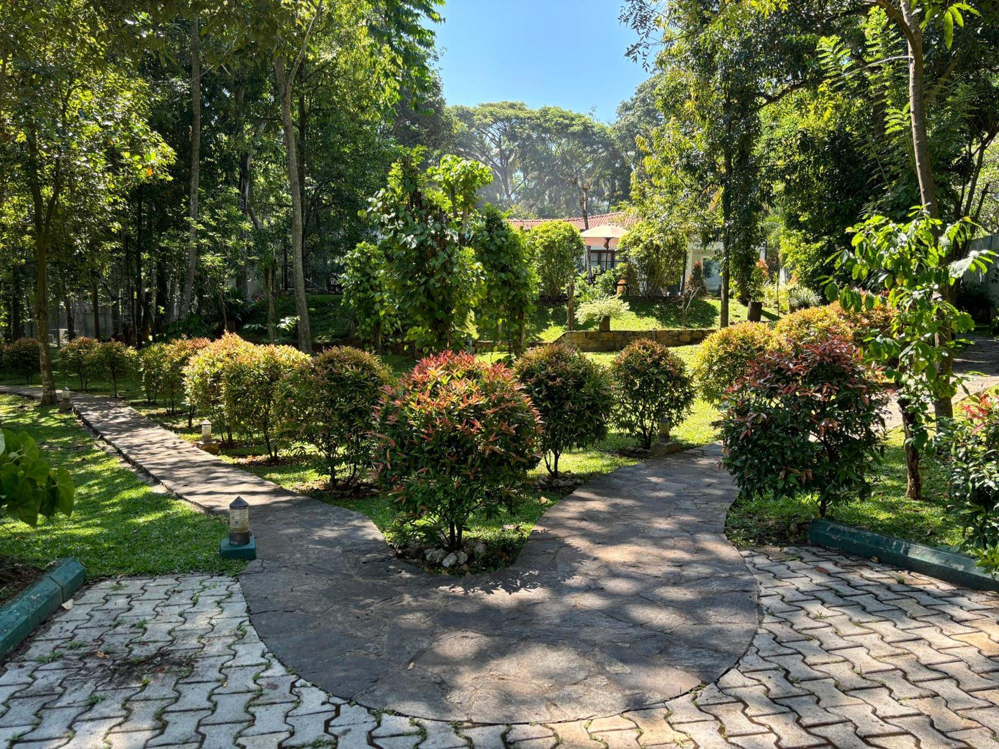 Serenity Villa Digana Kandy Luaran gambar